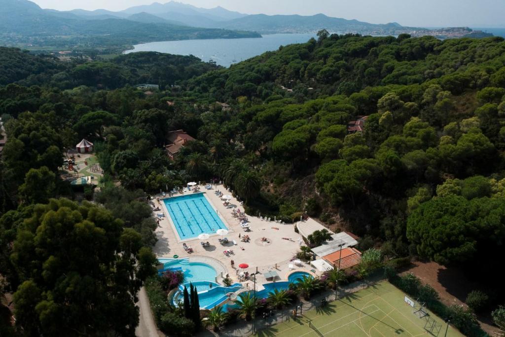 Resort Village Rosselba Le Palme
